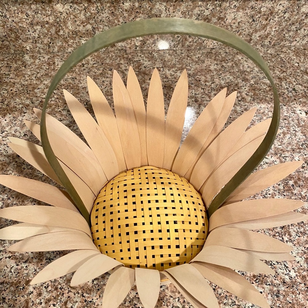 Longaberger Loves Me Loves Me Not Basket